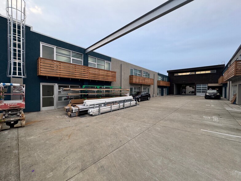 More Photos Of 1940 Union St, Oakland Warehouse For Lease