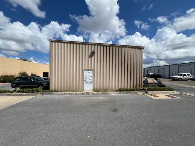 More Photos Of 310 E Pecan Blvd, McAllen Storefront For Lease