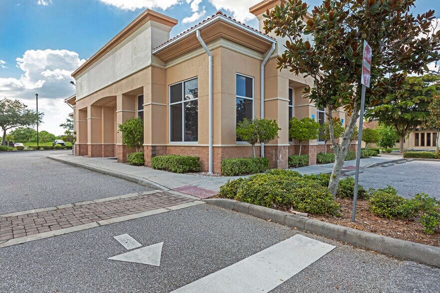More Photos Of 1299 N Sumter Blvd, North Port Bank For Lease