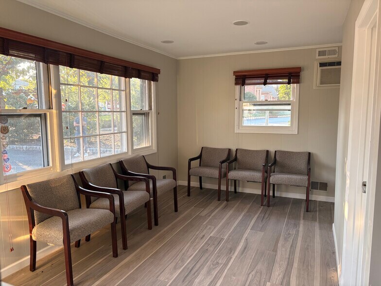 More Photos Of 118 Columbia Tpke, Florham Park Medical For Sale