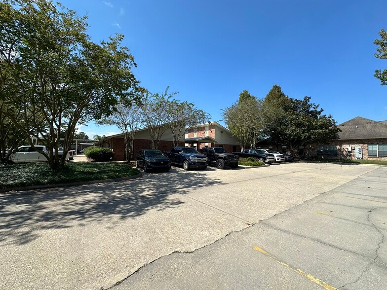 Primary Photo Of 2822 Oneal Ln, Baton Rouge Office For Sale