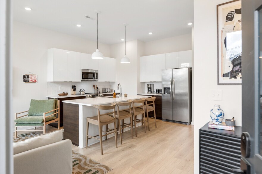 More Photos Of 1233 Lischey Ave, Nashville Apartments For Sale