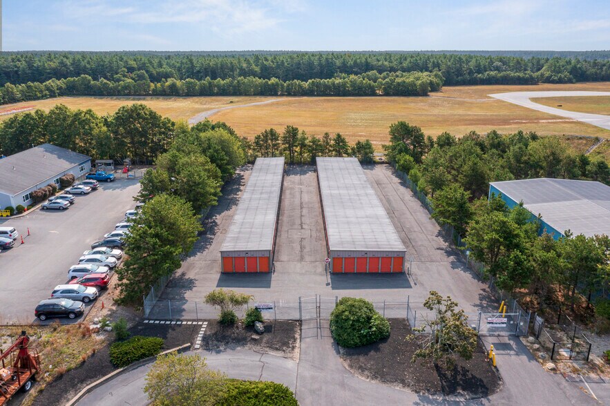 More Photos Of 204R S Meadow Rd, Plymouth Self Storage For Sale