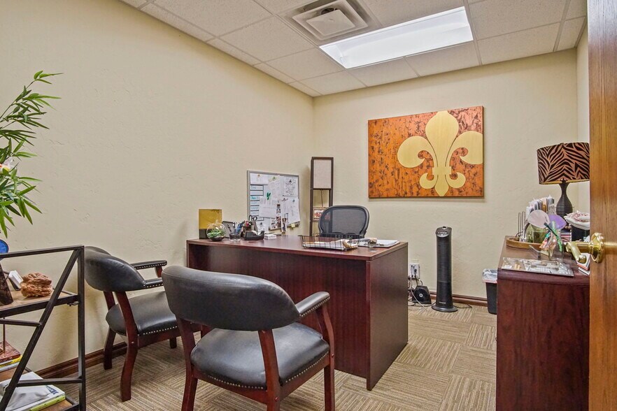 More Photos Of 1006 24th Ave NW, Norman Office For Sale