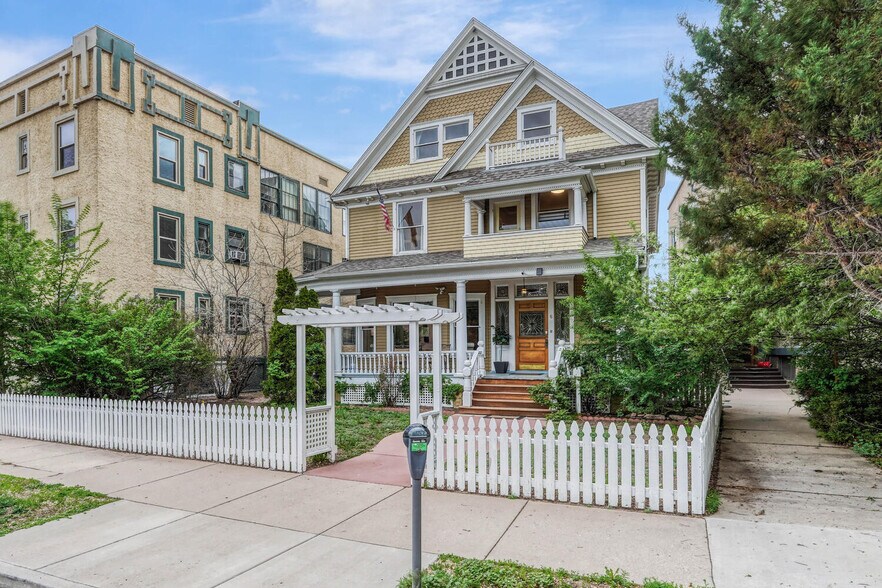 More Photos Of 6 Boulder Crescent St, Colorado Springs Hotel For Sale