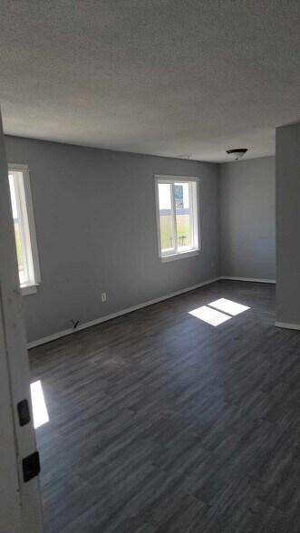 More Photos Of 124 W 8th St, Douglass Apartments For Sale