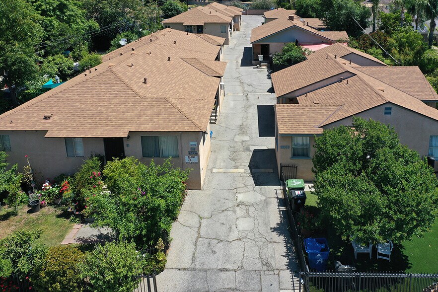 Primary Photo Of 12528 Bradley Ave, Sylmar Apartments For Sale
