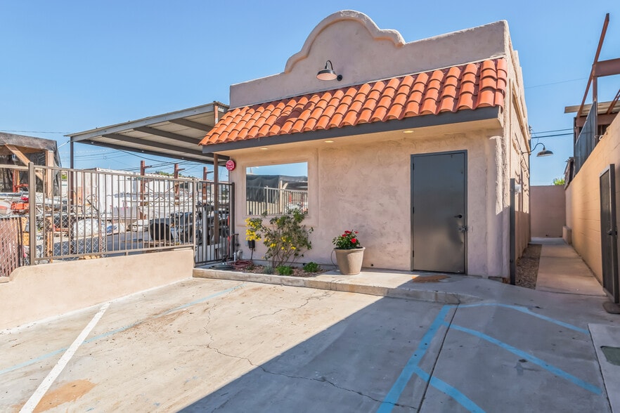 More Photos Of 741 Grand Ave, Spring Valley Contractor Storage Yard For Sale