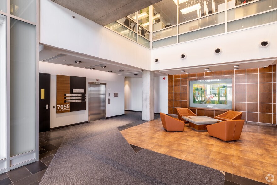 More Photos Of 7055 Boul Taschereau, Brossard Office For Lease