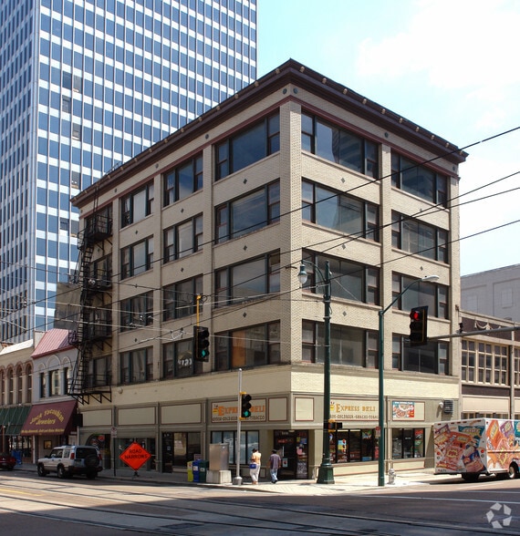 More Photos Of 137-143 Madison Ave, Memphis Storefront Retail Office For Sale