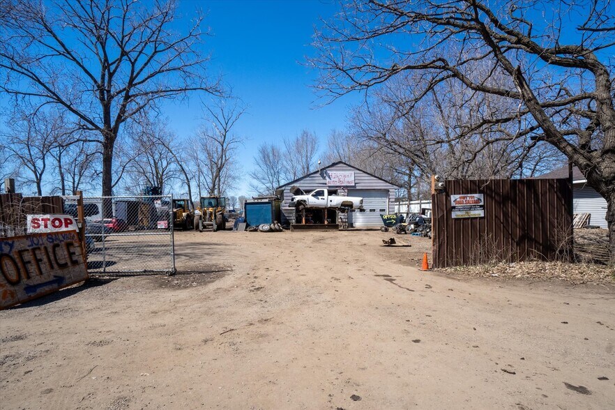 More Photos Of 9099 Highway 101 W Frontage rd, Savage Truck Terminal For Sale