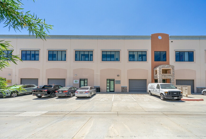 More Photos Of 1773 W San Bernardino Rd, West Covina Unknown For Lease