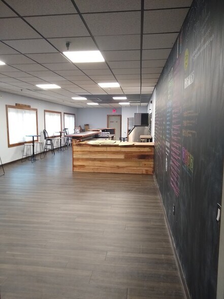 More Photos Of 140 Point Judith Rd, Narragansett Storefront Retail Office For Sale