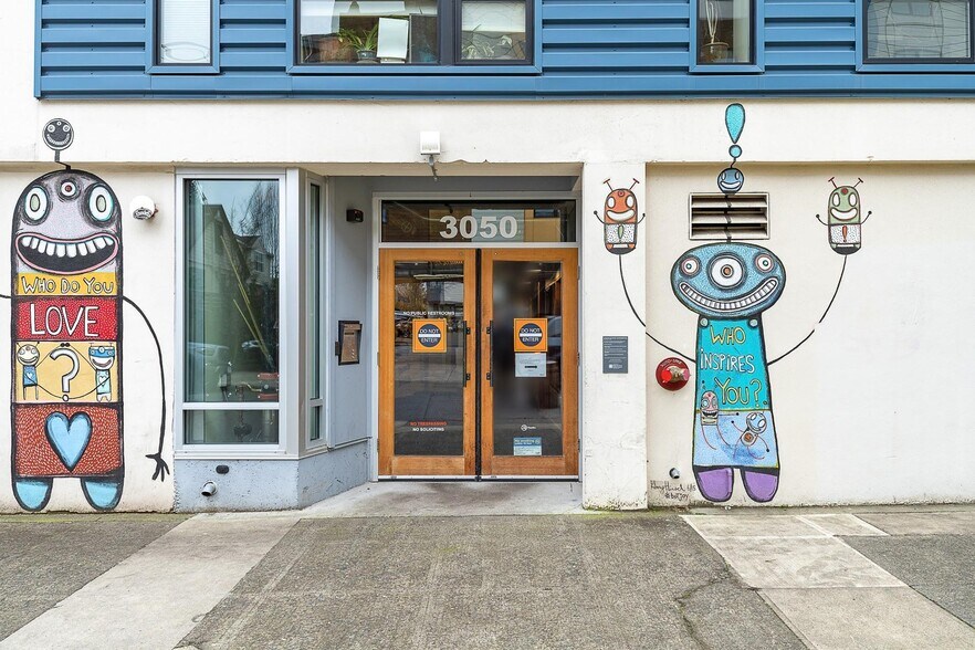 More Photos Of 3010-3090 SE Division St, Portland Freestanding For Lease