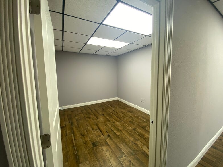 More Photos Of 8326 N County Rd W, Odessa Industrial For Lease