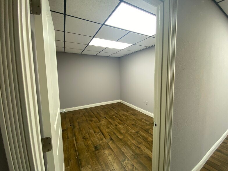 More Photos Of 8326 N County Rd W, Odessa Industrial For Lease