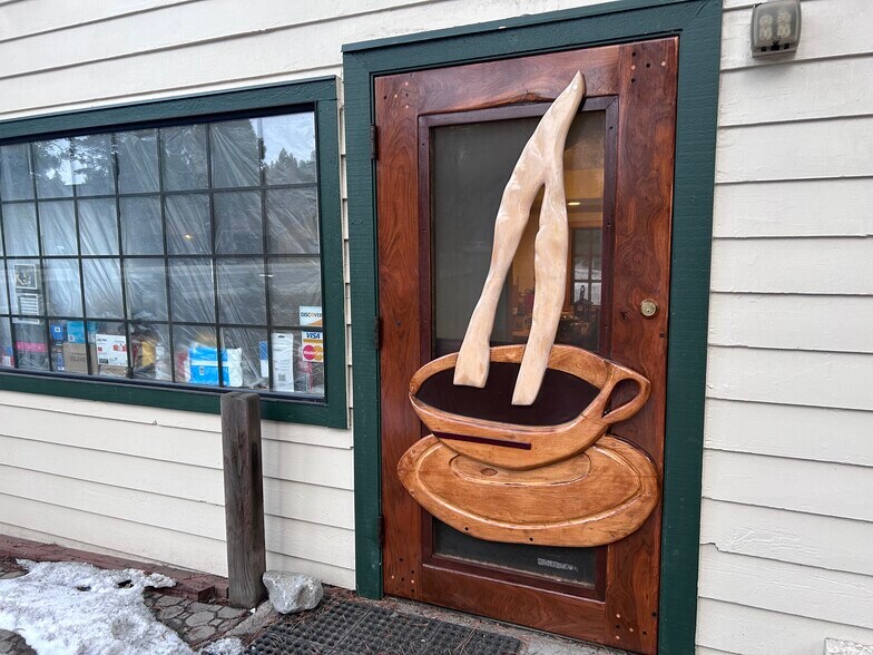 More Photos Of 822 Emerald Bay Rd, South Lake Tahoe Flex For Lease