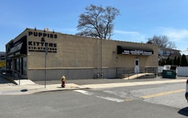 More Photos Of 2560 Sunrise Hwy, Bellmore Storefront For Lease