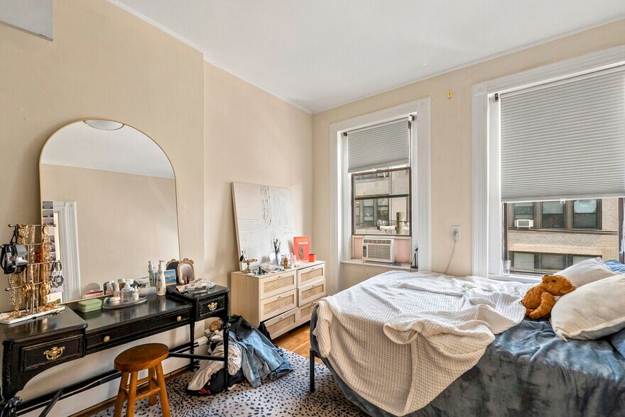 More Photos Of 204 3rd St, Hoboken Storefront Retail Residential For Sale