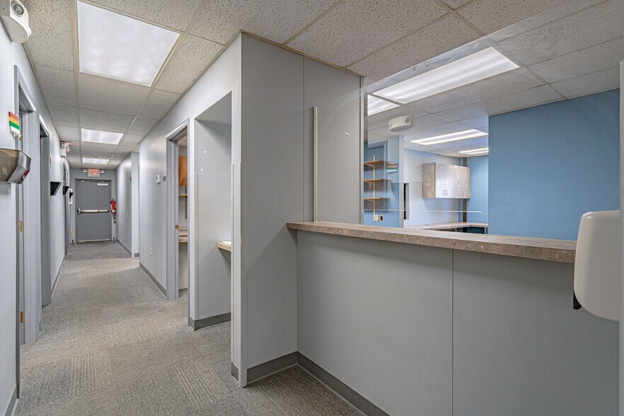 More Photos Of 2428 Walbert Ave, Allentown Flex For Lease