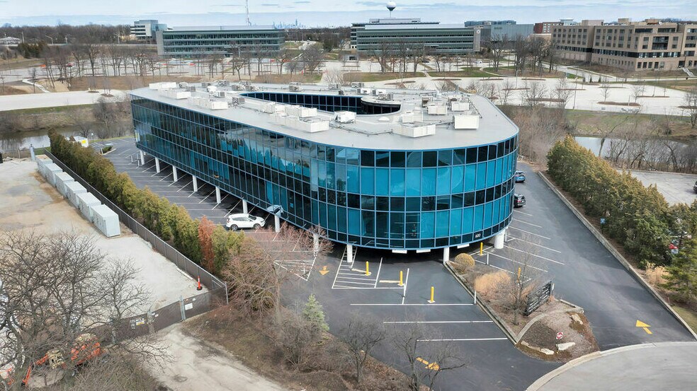 More Photos Of 600 Enterprise Dr, Oak Brook Medical For Lease