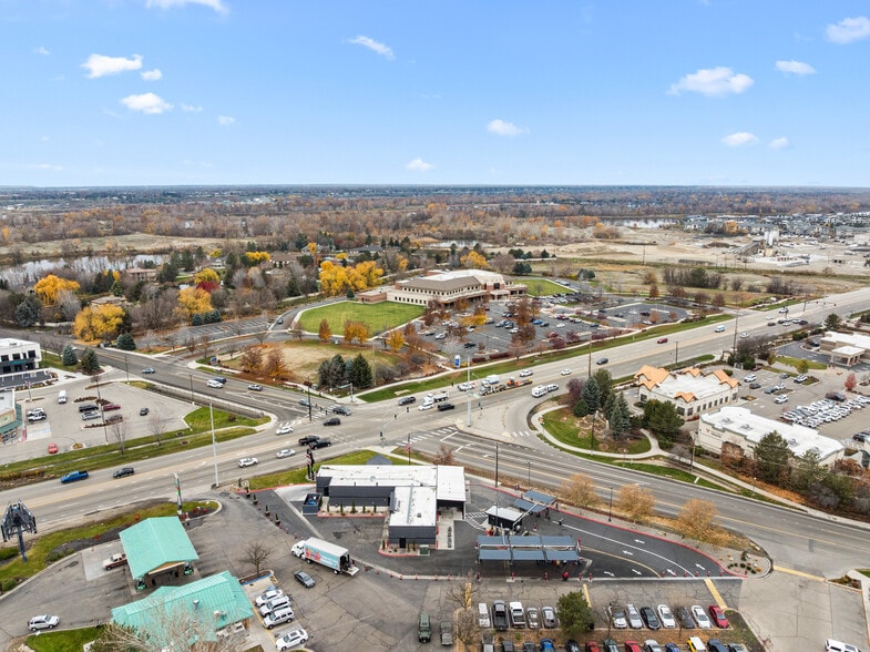 More Photos Of 10592 W State St, Boise Carwash For Sale