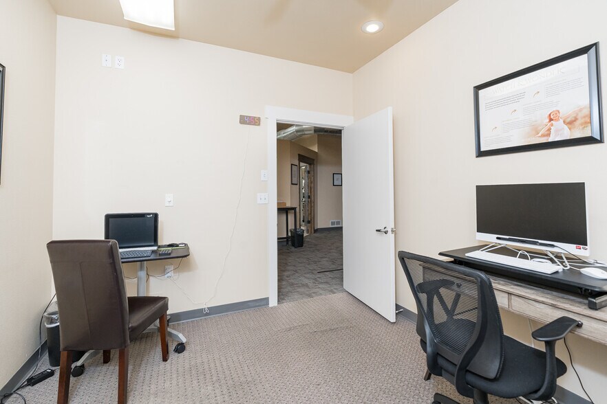 More Photos Of 210-214 W Sunset Ave, Coeur d'Alene Freestanding For Lease