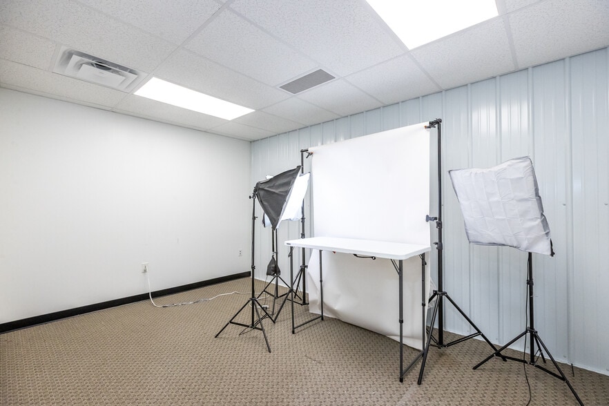 More Photos Of 3893 W State Road 47, Sheridan Light Manufacturing For Sale
