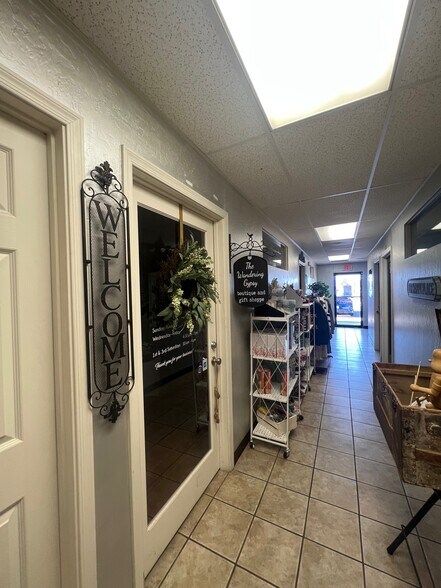 More Photos Of 1232-1236 E Fry blvd, Sierra Vista Medical For Lease