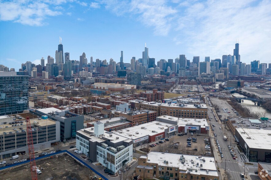 More Photos Of 1440 N Dayton St, Chicago Office For Lease