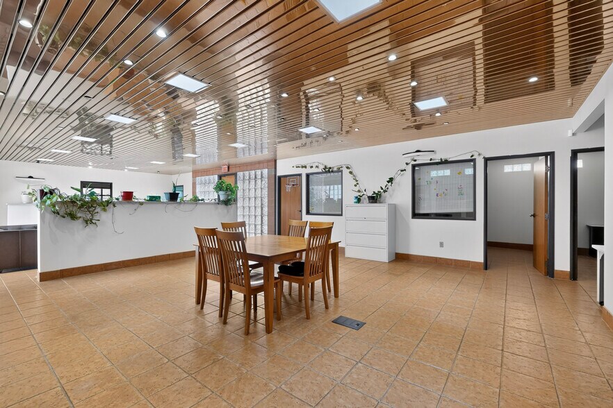 More Photos Of 6311 Montano Rd, Albuquerque Medical For Sale