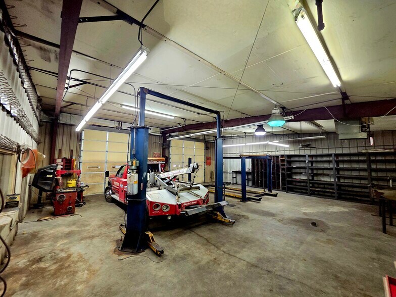 More Photos Of 1925 Old Chatham Rd, Martinsville Auto Repair For Sale