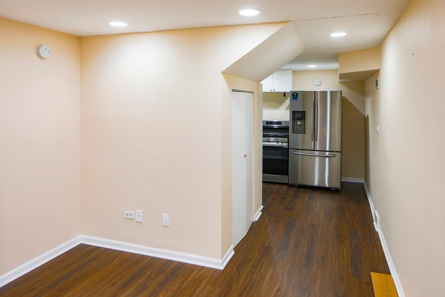 More Photos Of 1925 W Division St, Chicago Apartments For Sale