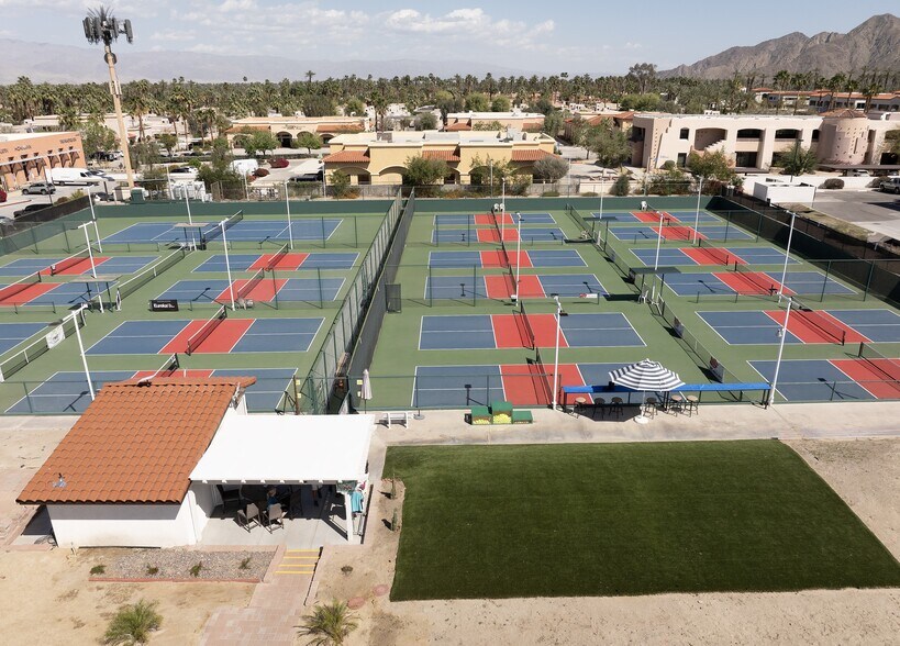 More Photos Of 74-700 Highway 111, Palm Desert Hotel For Lease
