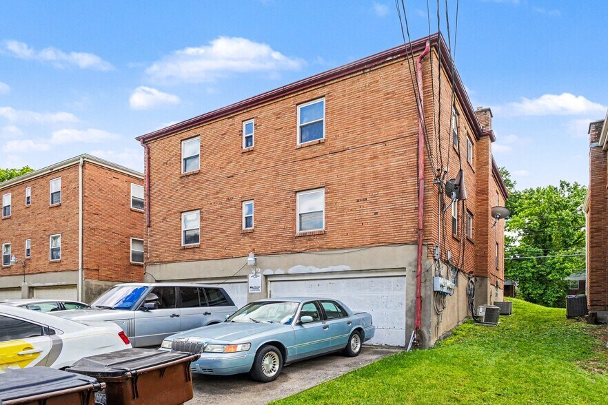 More Photos Of 2370 Losantiville Ave, Cincinnati Multifamily For Sale