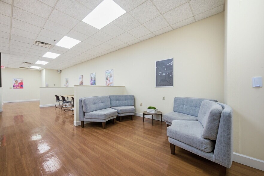 More Photos Of 433 SW 10th St, Ocala Medical For Sale
