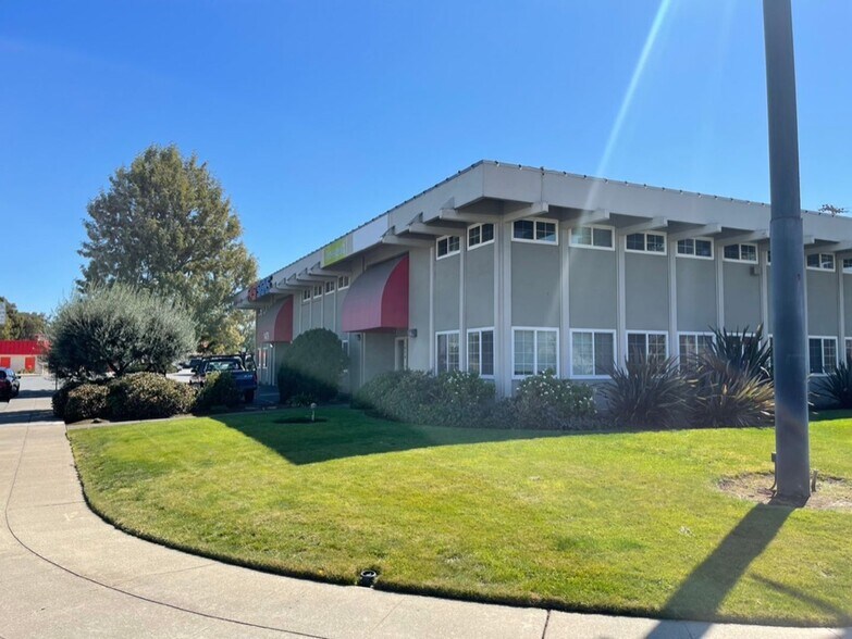 Primary Photo Of 1450-1496 Oddstad Dr, Redwood City Warehouse For Lease