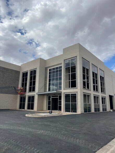More Photos Of 10710-10890 South Rainbow Blvd, Las Vegas Unknown For Lease