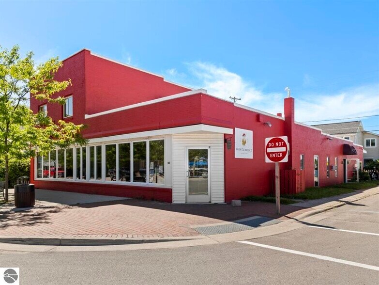 More Photos Of 180 S Benzie Blvd, Beulah Storefront Retail Office For Sale