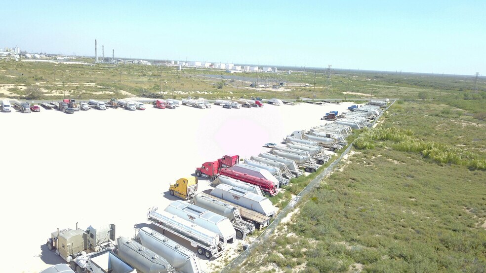 More Photos Of 2250 Dixie Blvd, Odessa Industrial For Sale