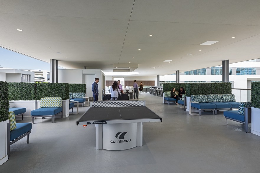 More Photos Of 14545 N Dallas Pky, Dallas Office For Lease