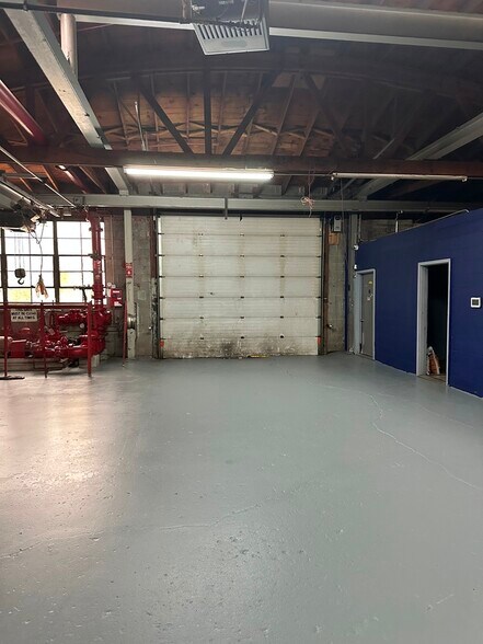 More Photos Of 401 N Trumbull Ave, Chicago Industrial For Sale