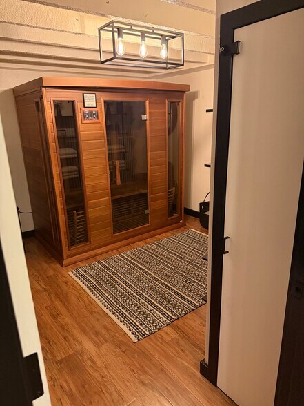 More Photos Of 1320 Market St, Kirkland Office For Lease