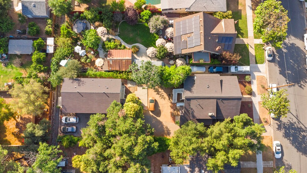 More Photos Of 230 S Buena Vista St, Redlands Apartments For Sale