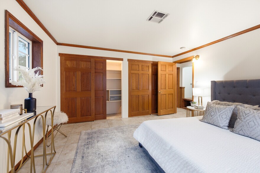 More Photos Of 12141 Wildwood Trl, Kagel Canyon Specialty For Sale