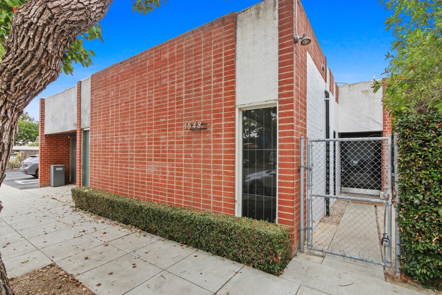 Primary Photo Of 1548-1550 18th St, Santa Monica Office For Sale
