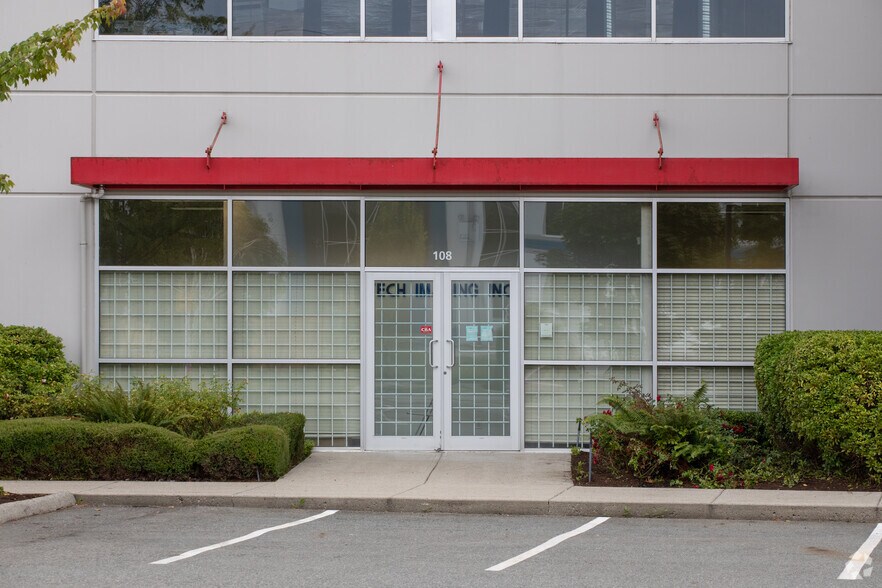 More Photos Of 5898 Trapp Ave, Burnaby Light Manufacturing For Lease