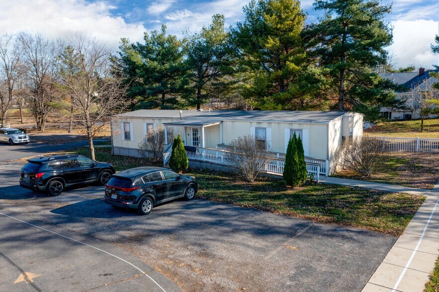More Photos Of 100 Obetz Rd, Columbus Daycare Center For Sale