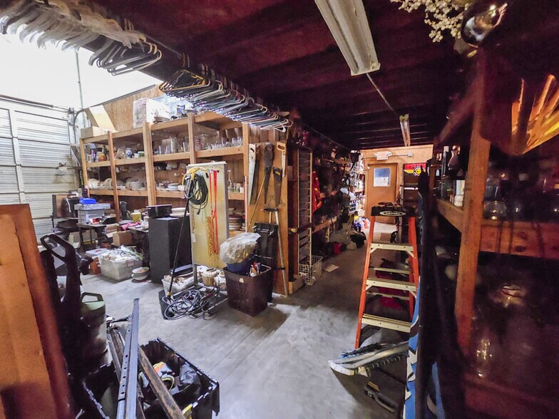 More Photos Of 1420 E Palestine Ave, Palestine Flex For Sale