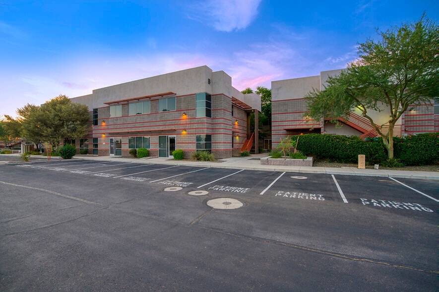 More Photos Of 16222 N 59th Ave, Glendale Unknown For Lease
